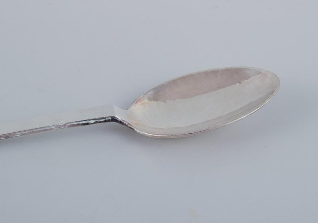 Georg Jensen Beaded. Set of eight teaspoons in sterling silver.  In Excellent Condition For Sale In Copenhagen, DK