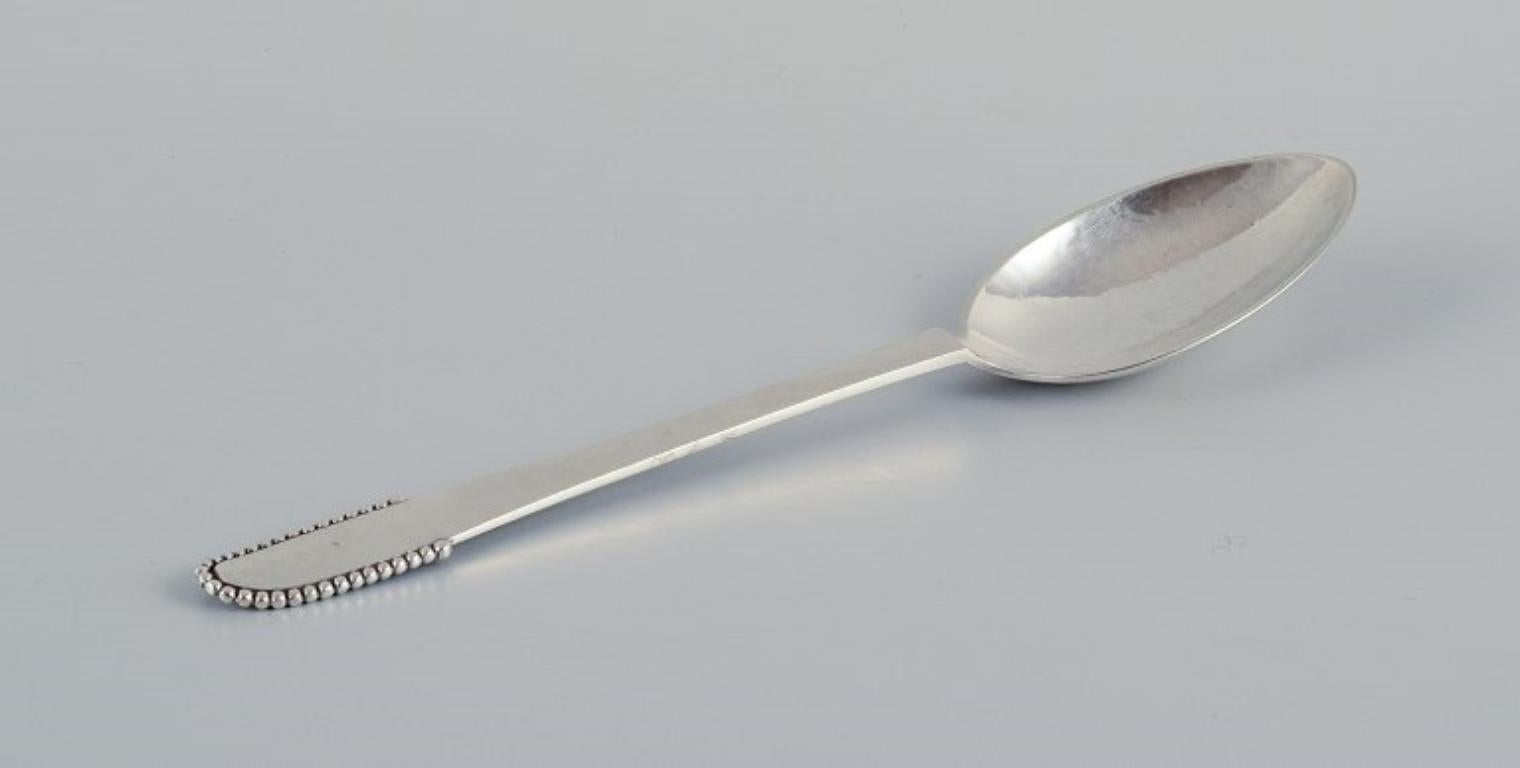 Georg Jensen Beaded. Set of six large dinner spoons in sterling silver. In Excellent Condition For Sale In Copenhagen, DK