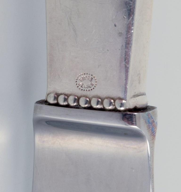 Danish Georg Jensen Beaded. Two short-handled dinner knives in sterling silver.  For Sale