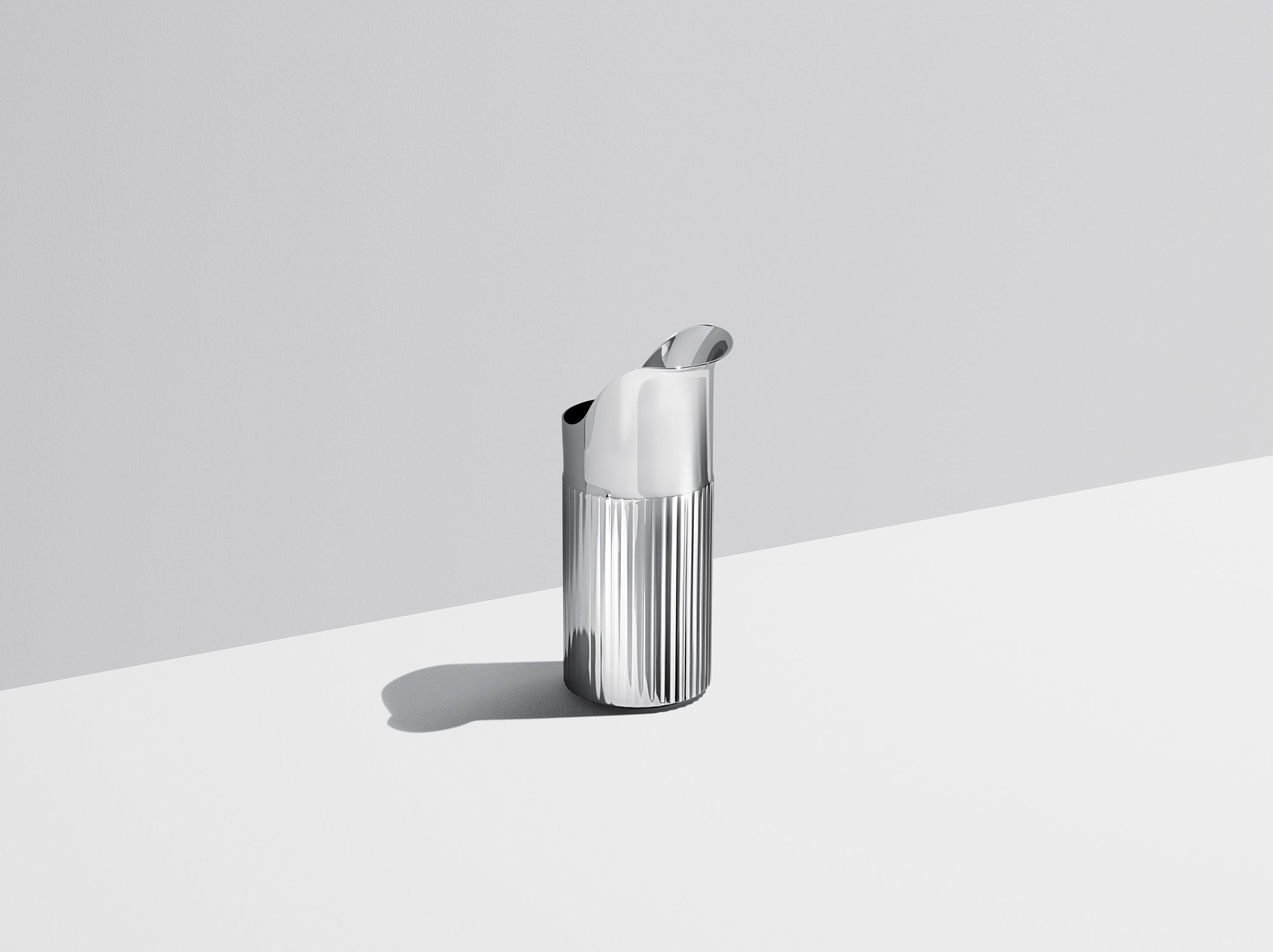 Serve your milk or cream with a touch of Scandinavian elegance. The Swedish Prince Sigvard Bernadotte designed his very first product with Georg Jensen back in 1931: it was a milk jug in the finest sterling silver, inspired by the Functionalist