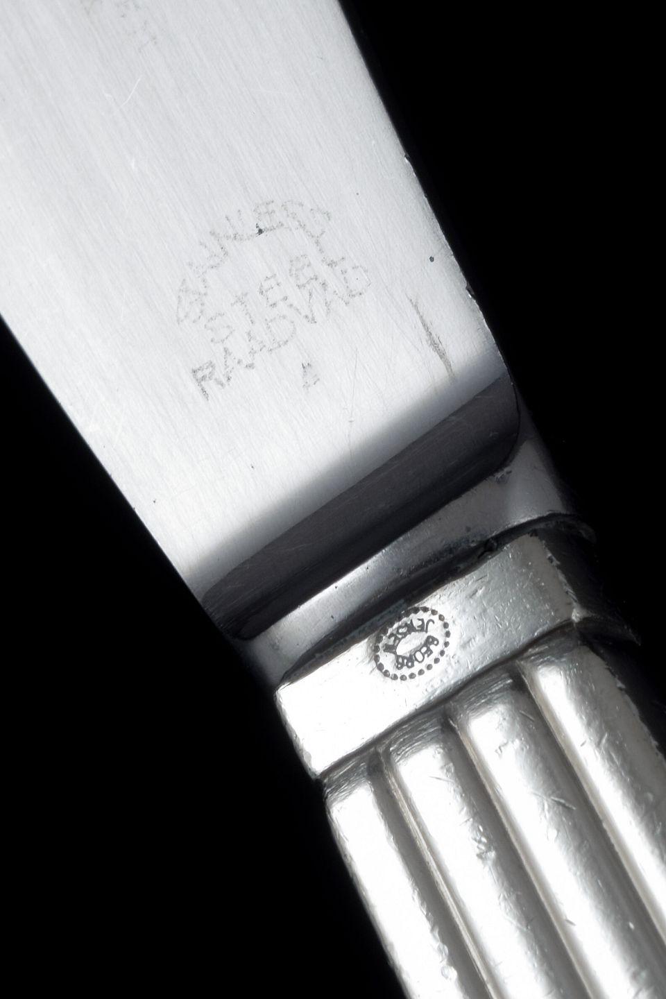 Georg Jensen, Bernadotte. Couteau à déjeuner en argent sterling et en acier inoxydable. Bon état - En vente à København, Copenhagen
