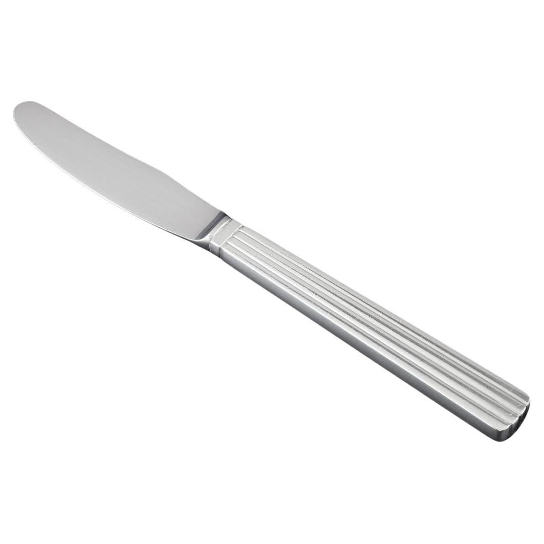 Georg Jensen, Bernadotte. Couteau à déjeuner en argent sterling et en acier inoxydable. en vente
