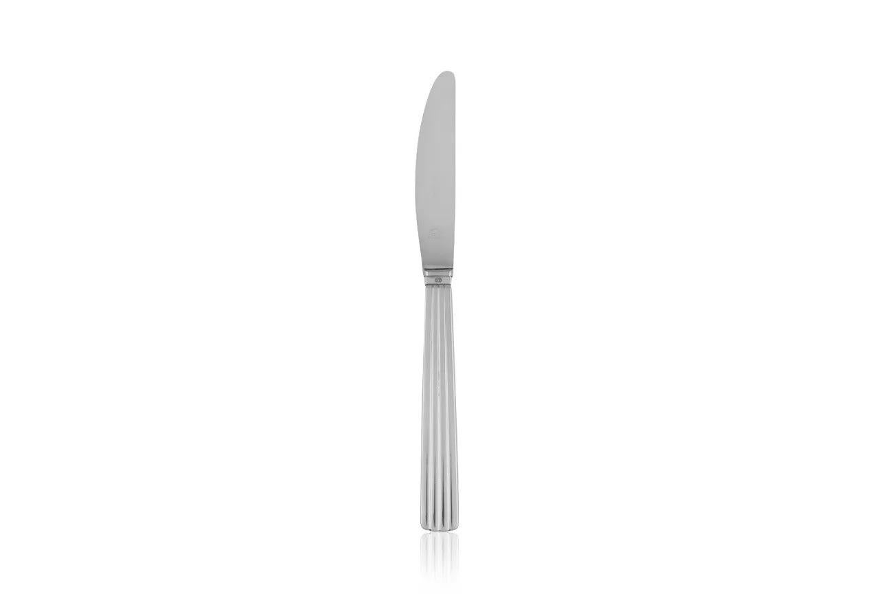 Milieu du XXe siècle Service en argent sterling Bernadotte pour 12 personnes de Georg Jensen en vente