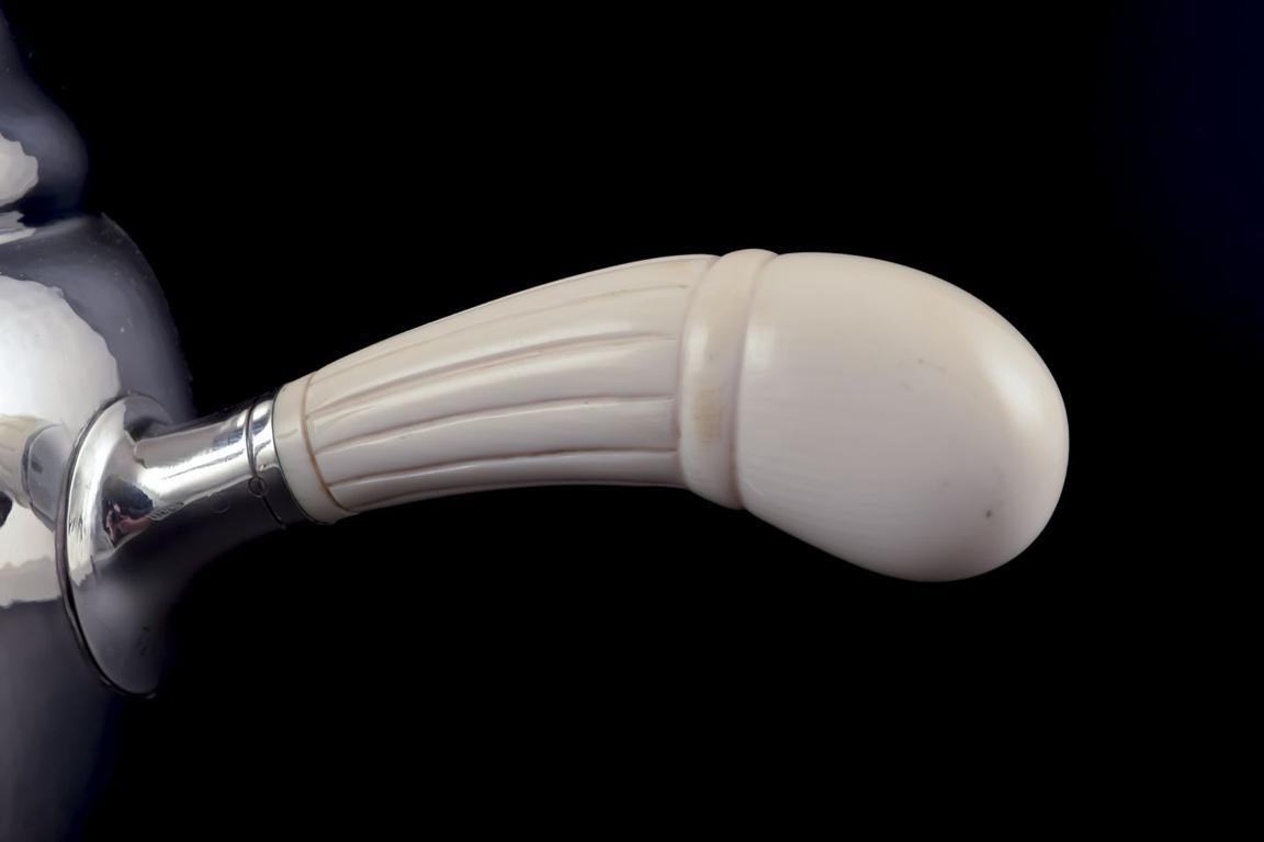 Georg Jensen. Cafetera Blossom de plata de ley con asa de hueso. Danés en venta