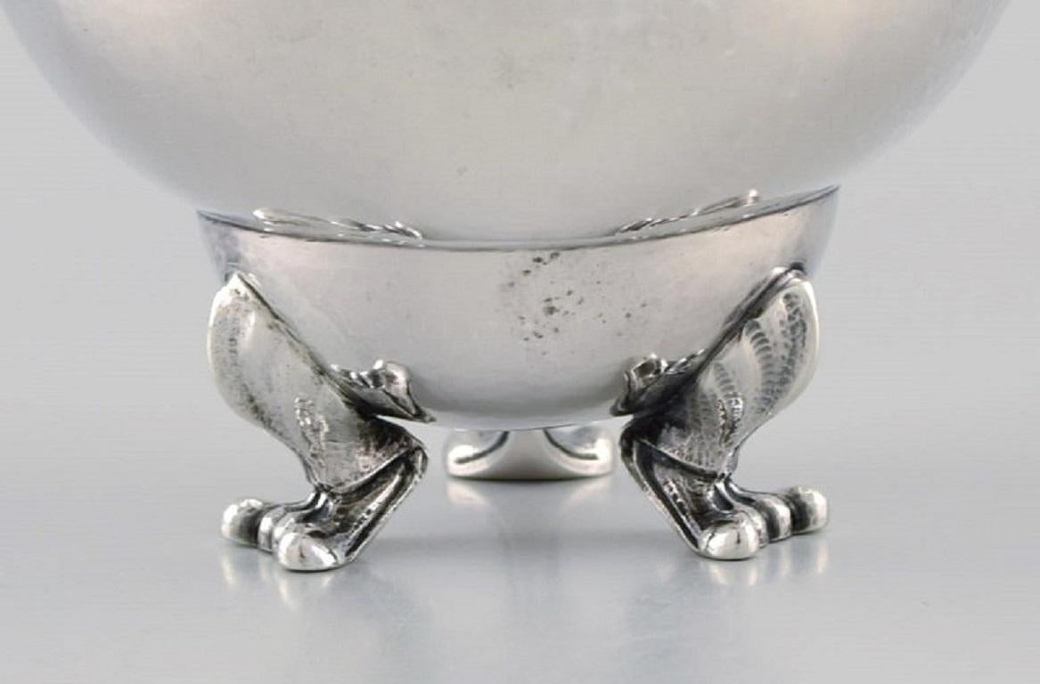 Danish Georg Jensen Blossom Sugar Bowl in Hammered Sterling Silver, Dated 1925-1932 For Sale