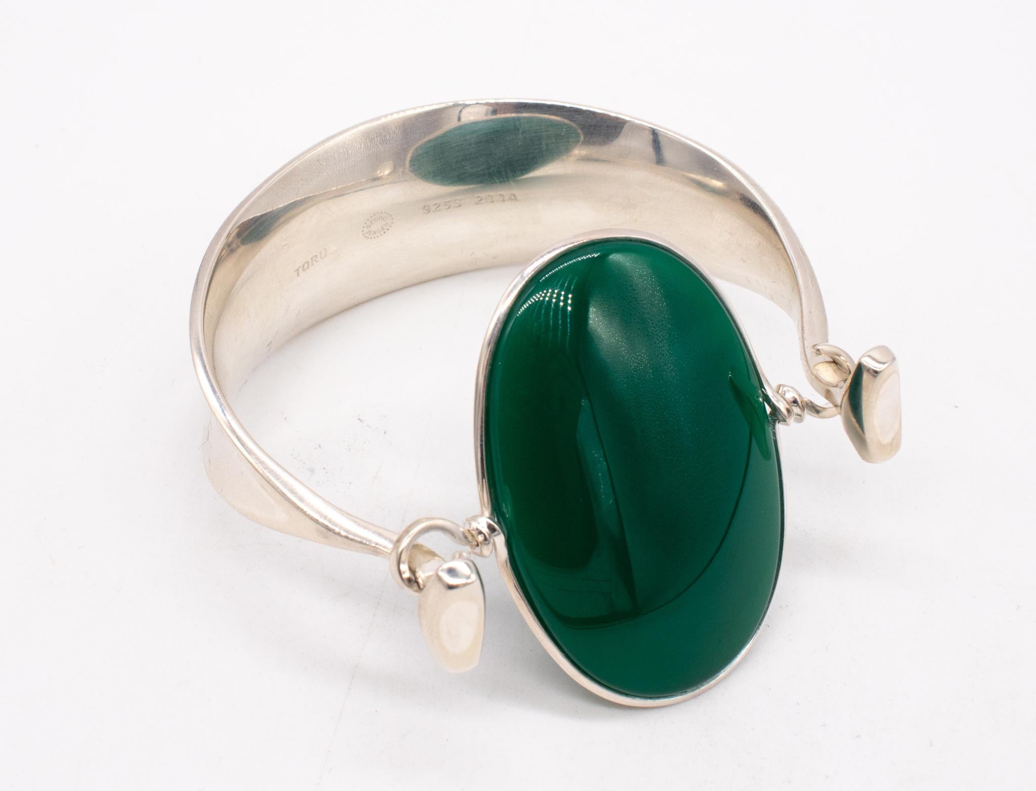 Georg Jensen By Vivianna Torun Bracelet In Sterling Silver 55.80 Cts Chrysoprase In Excellent Condition For Sale In Miami, FL