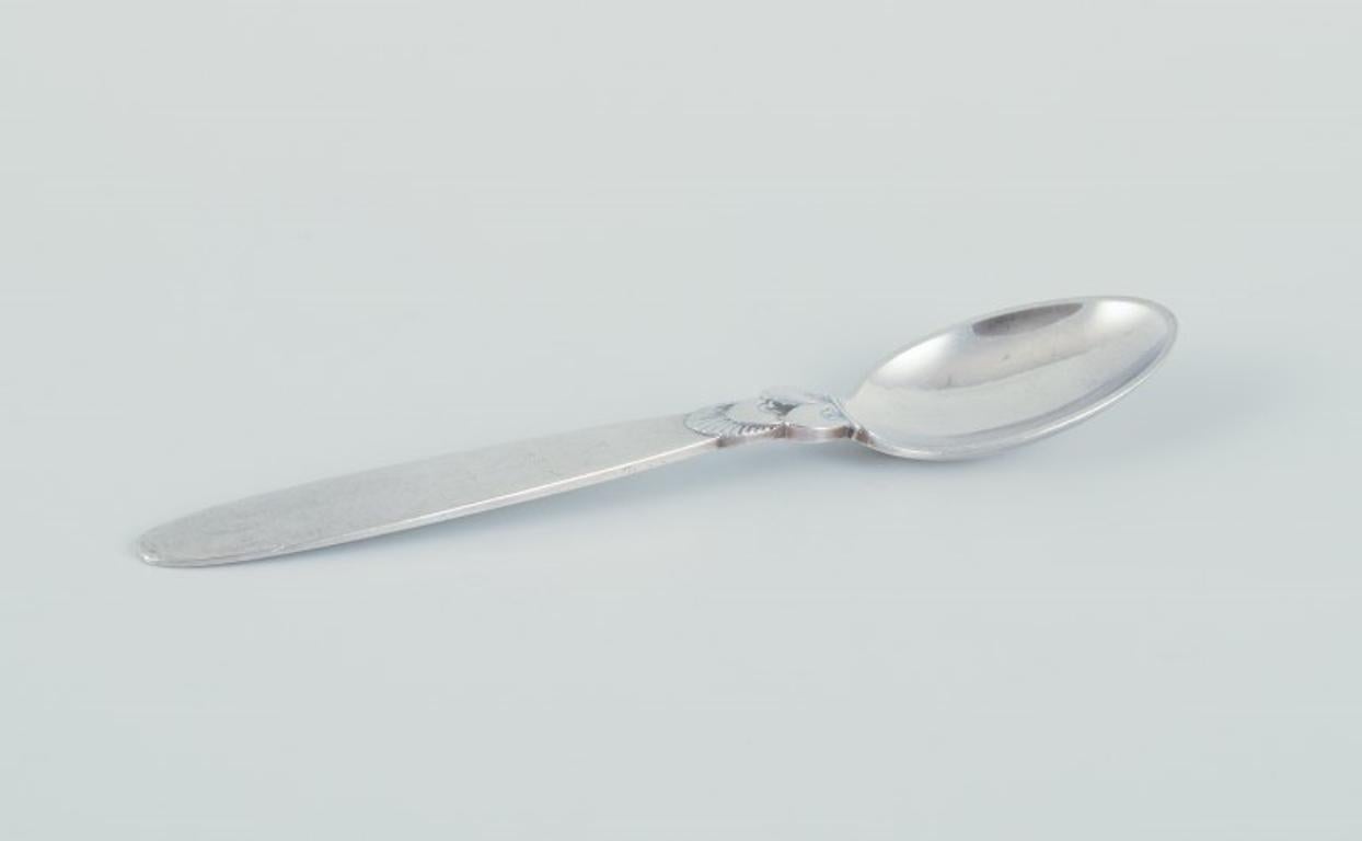 Georg Jensen Cactus. Eleven coffee spoons in sterling silver.
Hallmarked after 1944.
In perfect condition.
Dimensions: Length 10.5 cm.