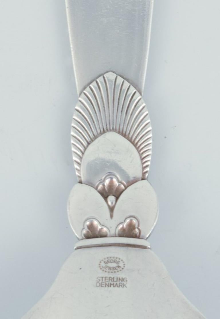Georg Jensen Cactus. Large serving spoon in sterling silver.  In Excellent Condition For Sale In Copenhagen, DK
