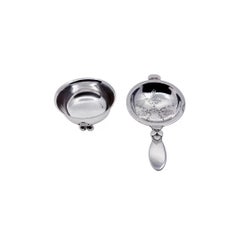 Georg Jensen Cactus Colador de té de plata de ley sobre soporte 646A