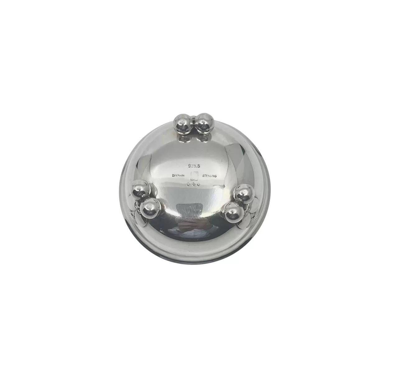 Fatto a mano Georg Jensen Cactus in argento sterling, colino per il tè su supporto 646A in vendita