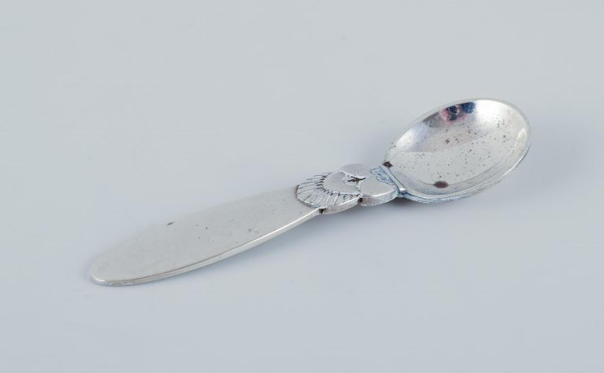 Georg Jensen, Cactus, two sterling silver salt spoons.
Stamped with the hallmark after 1944.
In excellent condition.
Dimensions: L 5.5 cm. 