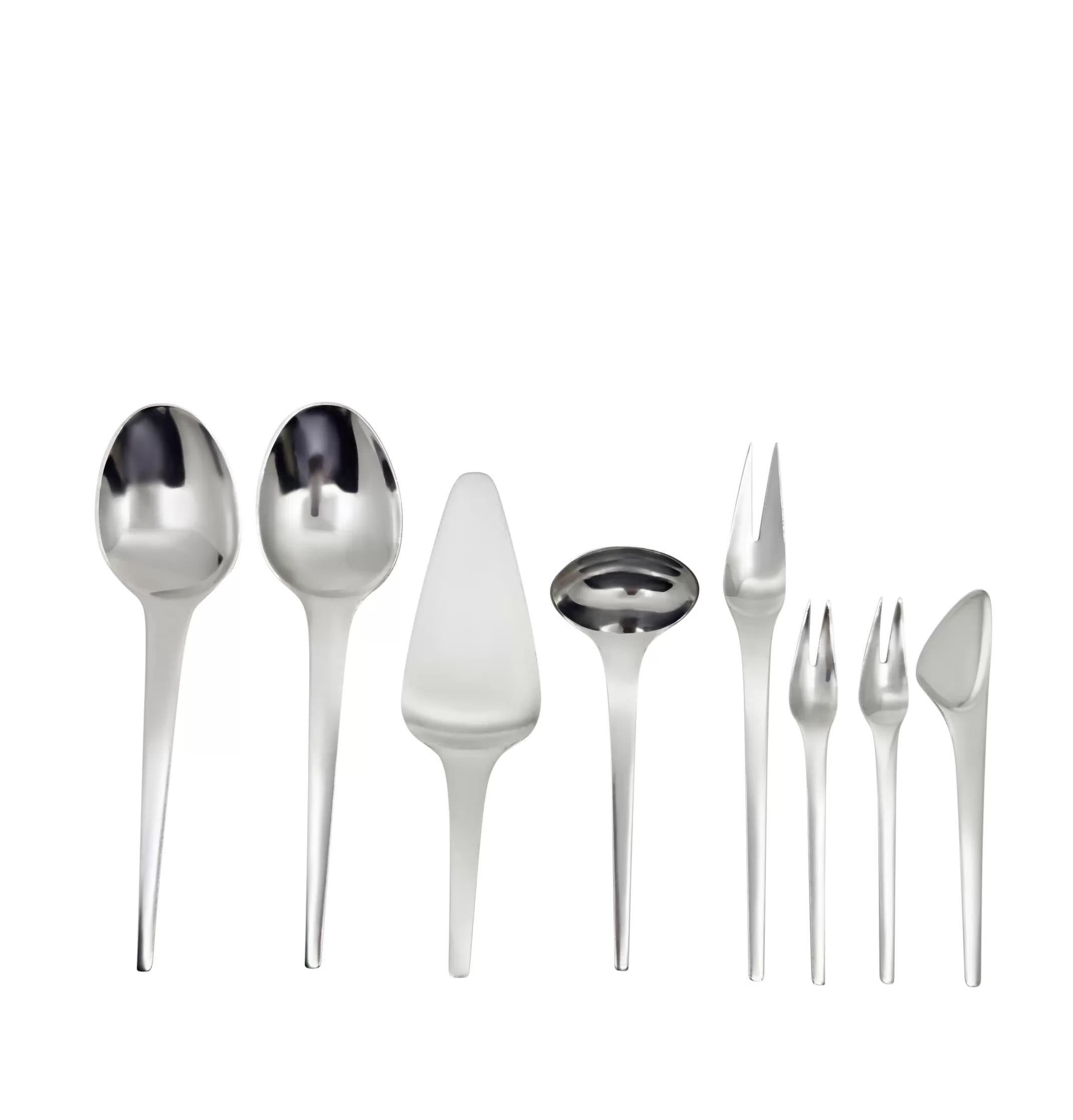 Un servizio completo d'epoca di posate in argento Georg Jensen per dodici persone nel modello Caravel, disegnato da Henning Koppel nel 1957. Conosciuto per il suo stile moderno e minimalista, il modello Caravel presenta linee pulite e nessun