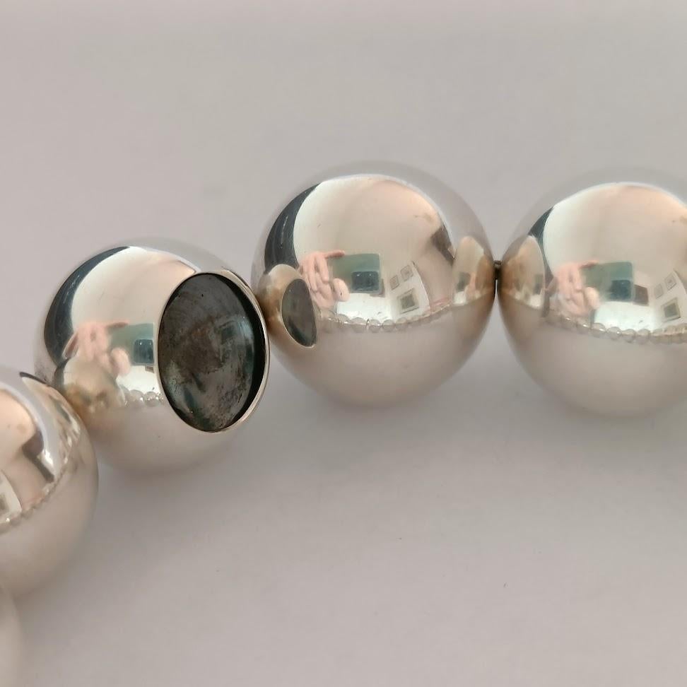 Georg Jensen „Cave“ Kugelarmband Design 441 von Jacqueline Rabun - Silber (Moderne)