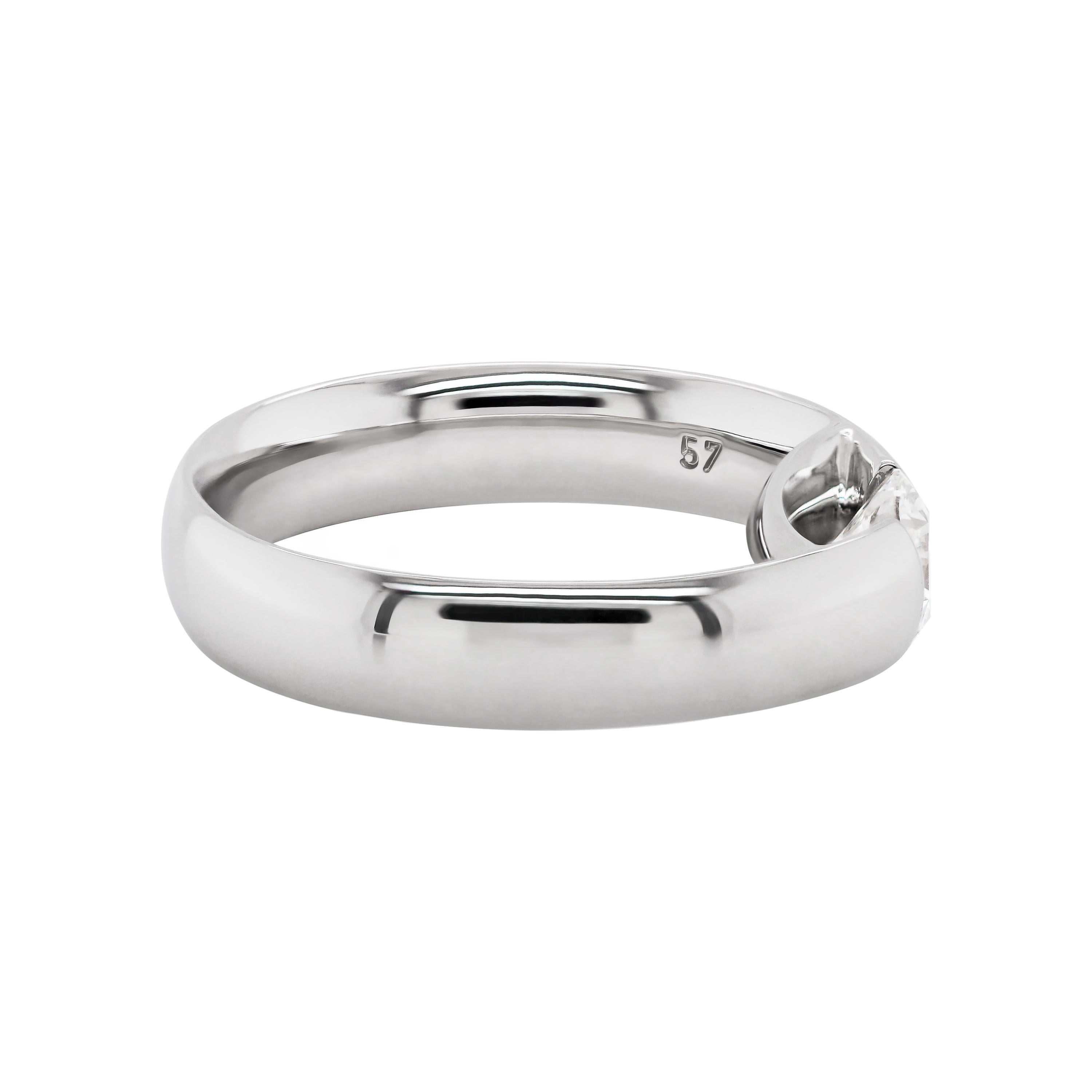 Cette exquise bague de fiançailles fabriquée par le designer Georg Jensen est issue de sa collection 