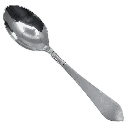 Cuillère/théière pour enfant en argent sterling continental grand format 031 de Georg Jensen