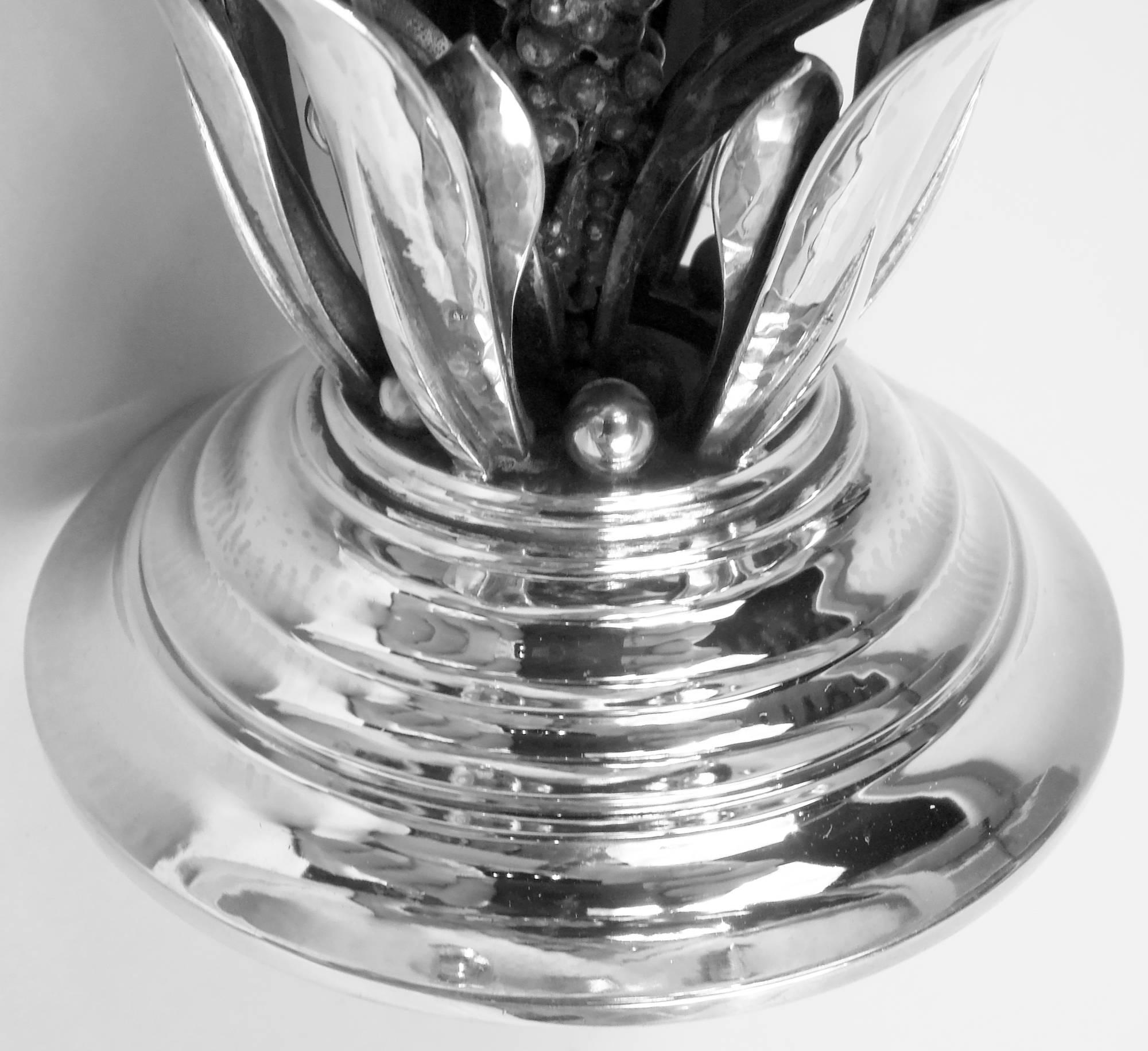Ciotola con piedini in argento danese moderna di Georg Jensen In condizioni buone in vendita a New York, NY