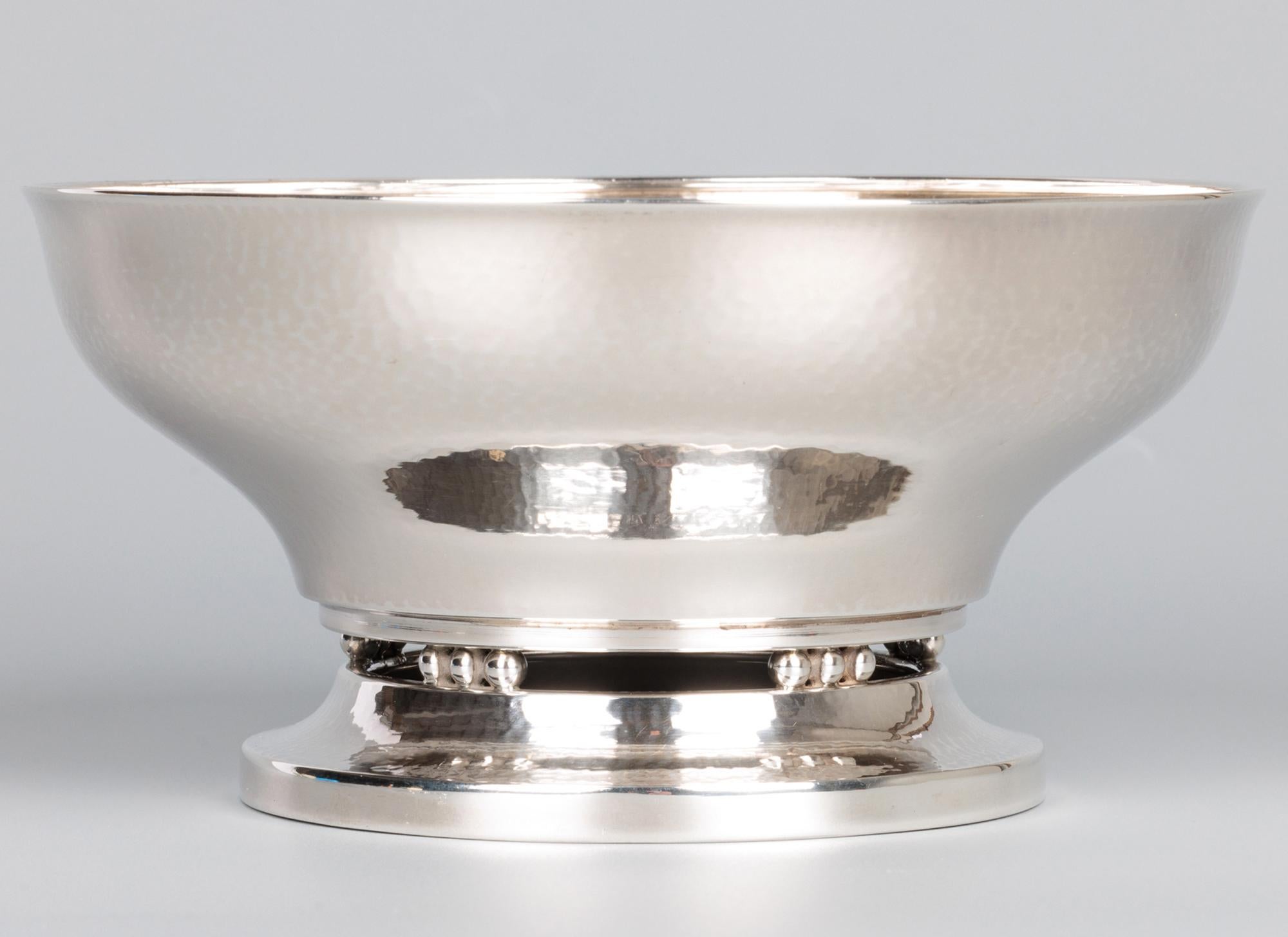Georg Jensen Dänisches Silber Modell 414 Sockelschüssel im Angebot 5