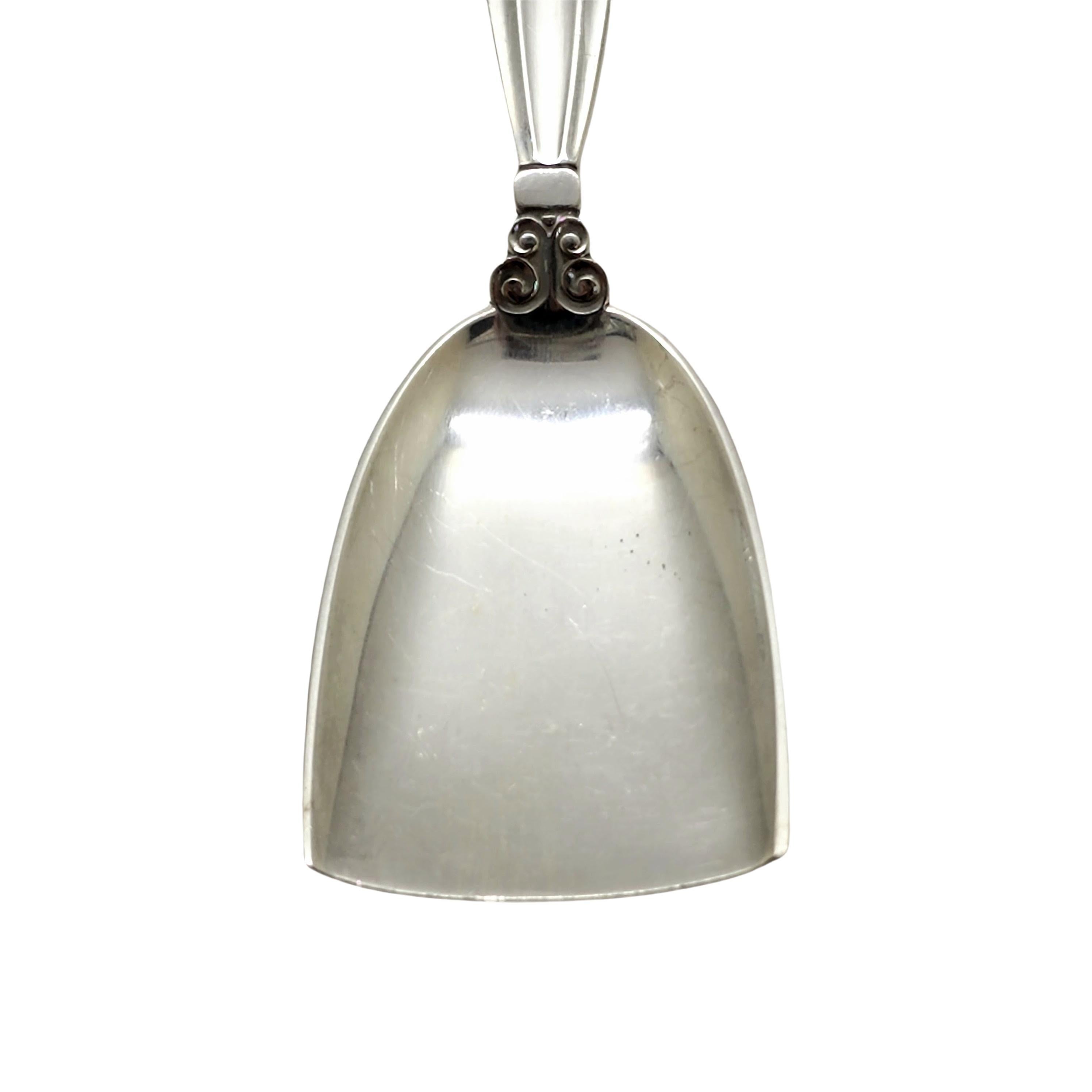 Georg Jensen Denmark Acorn Sterling Silver Sugar Shovel #12677 Pour femmes en vente