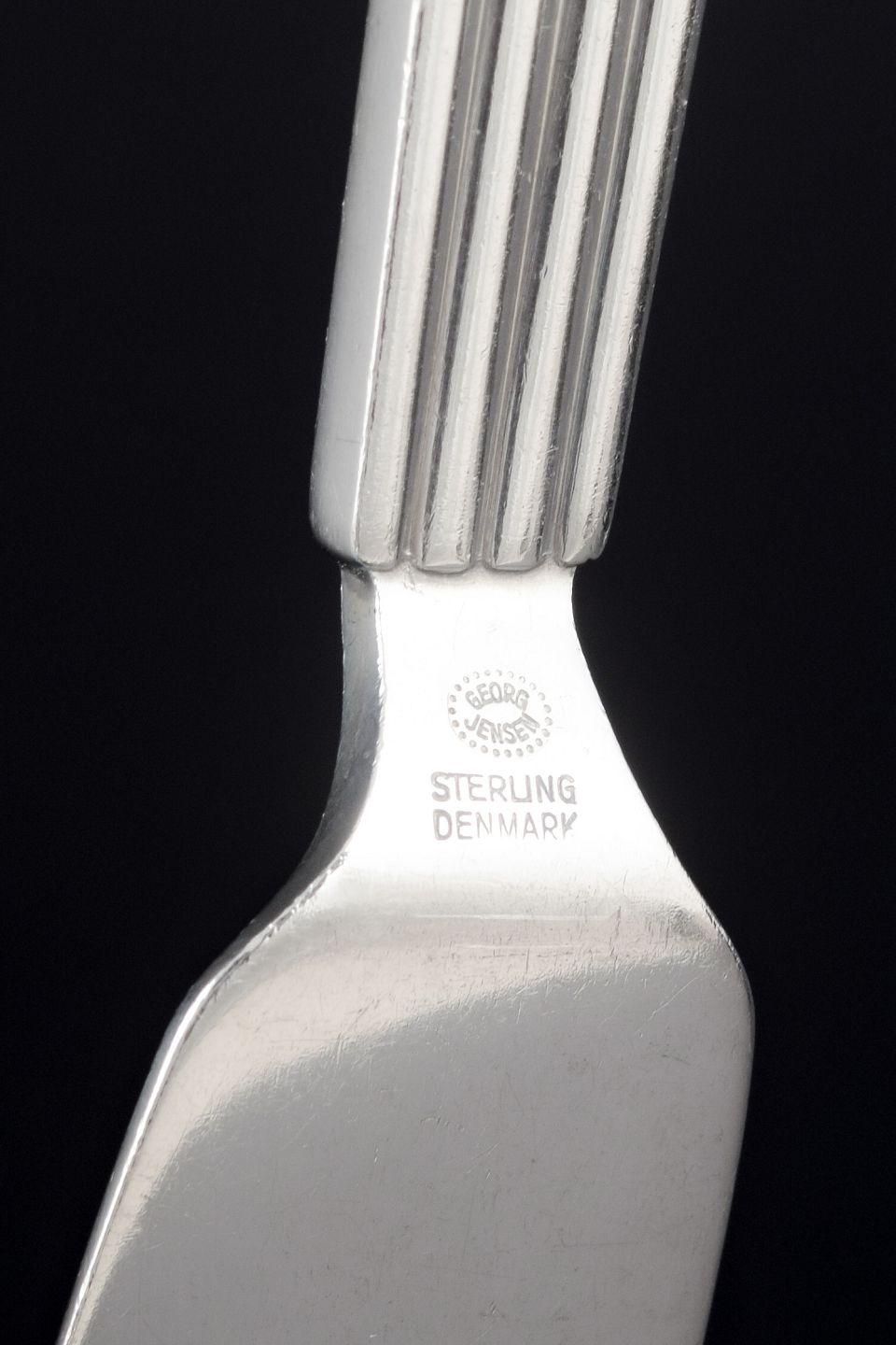 Georg Jensen, Denmark. Bernadotte pattern. Fish knife in sterling silver In Good Condition For Sale In København, Copenhagen