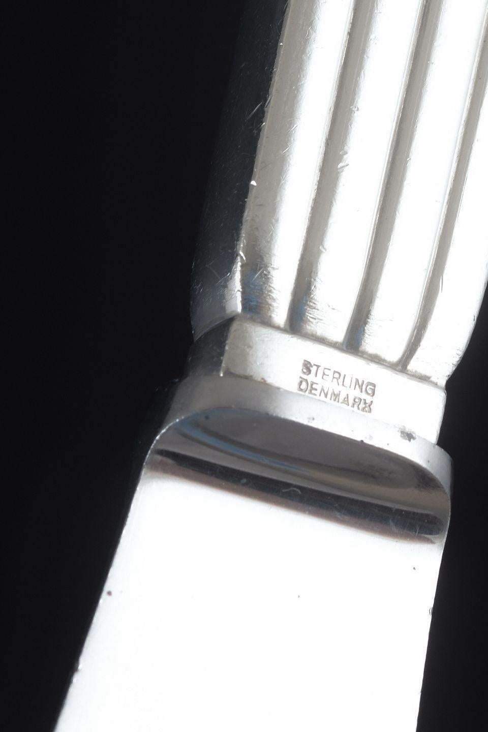 Georg Jensen, Dänemark. Bernadotte, Tafelmesser aus Sterlingsilber. (20. Jahrhundert) im Angebot