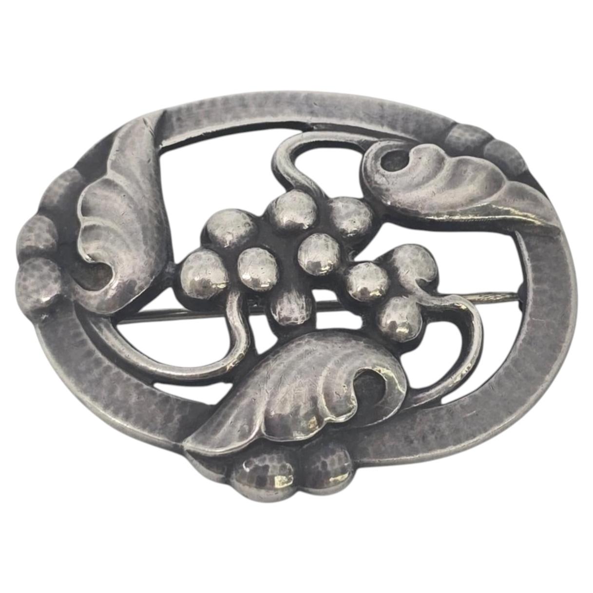 Pre-owned Georg Jensen Denmark Sterling Silver 101 Moonlight Grapes Pin/brooch #25613 In Purple