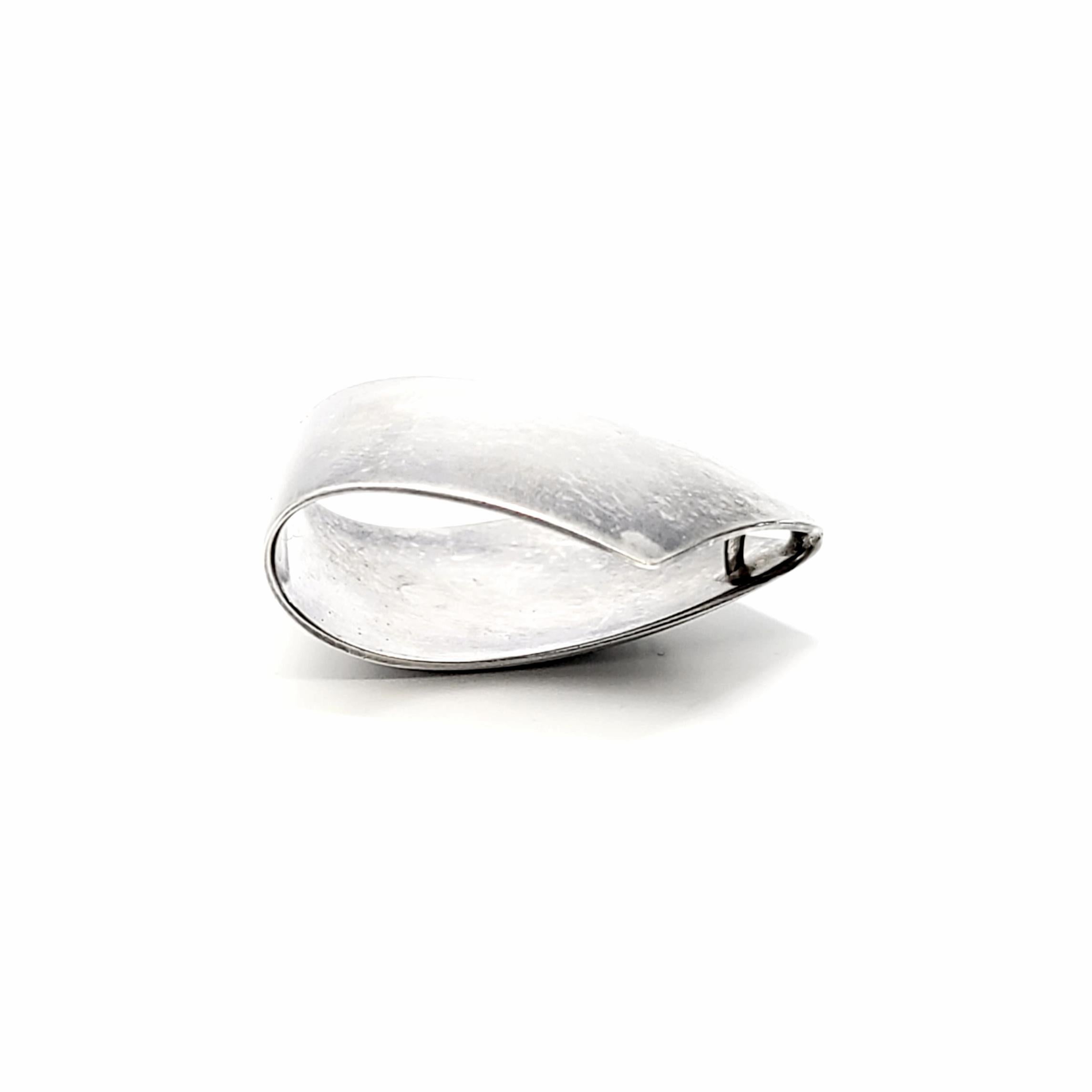 Georg Jensen Denmark Sterling Silver Folded Pendant #231 In Good Condition For Sale In Washington Depot, CT