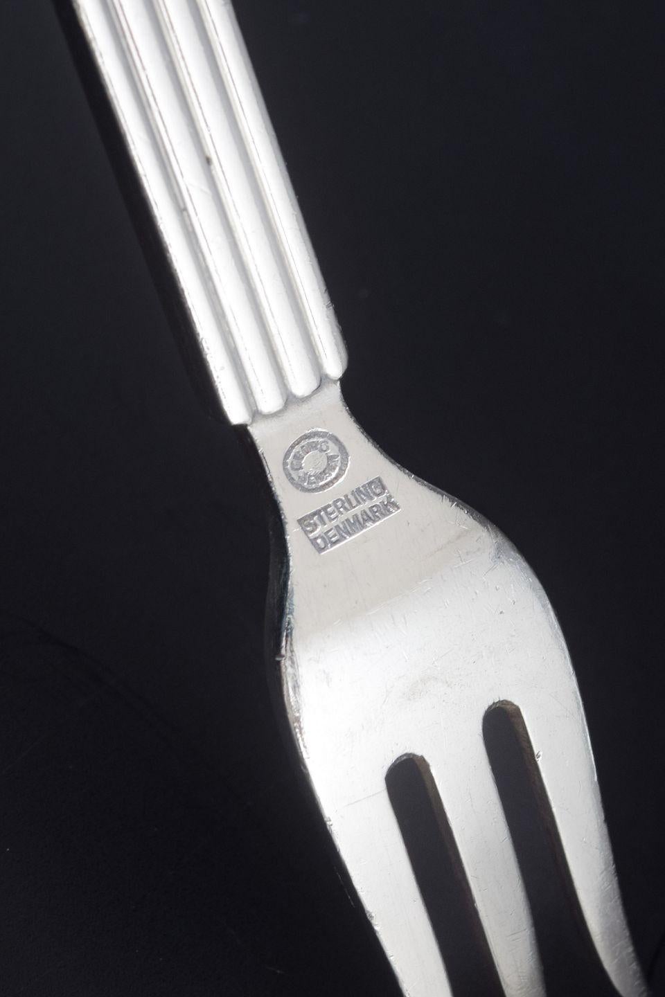 Georg Jensen, Denmark. Sterling silver oyster fork in Bernadotte pattern im Zustand „Gut��“ im Angebot in København, Copenhagen