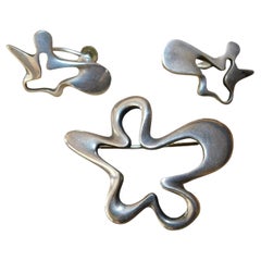 Juego de alfiler y pendientes Georg Jensen Dinamarca de plata de ley de Henning Koppel