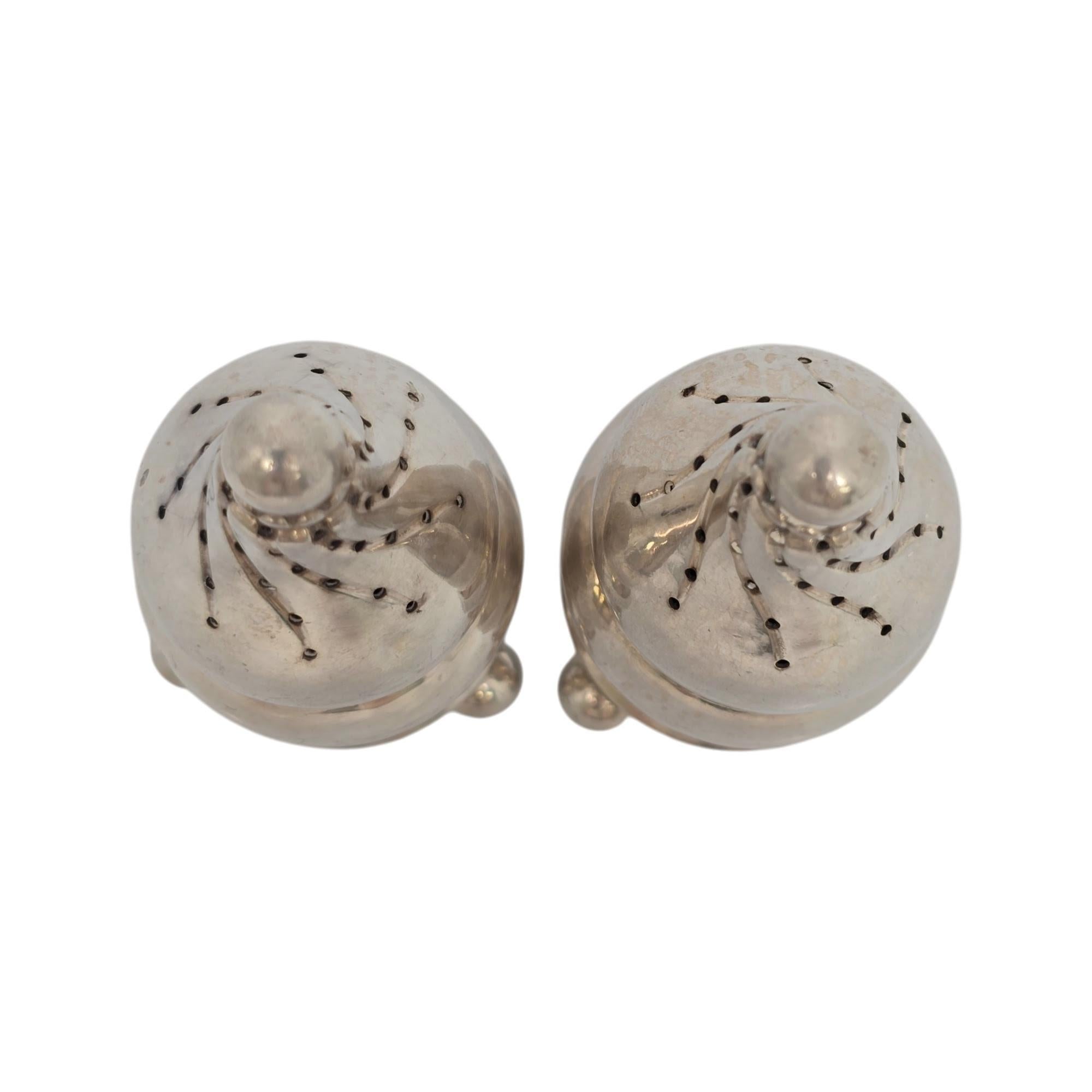 Women's or Men's Georg Jensen Denmark Sterling Silver Salt and Pepper Shakers 410 w/Mono #21184 For Sale
