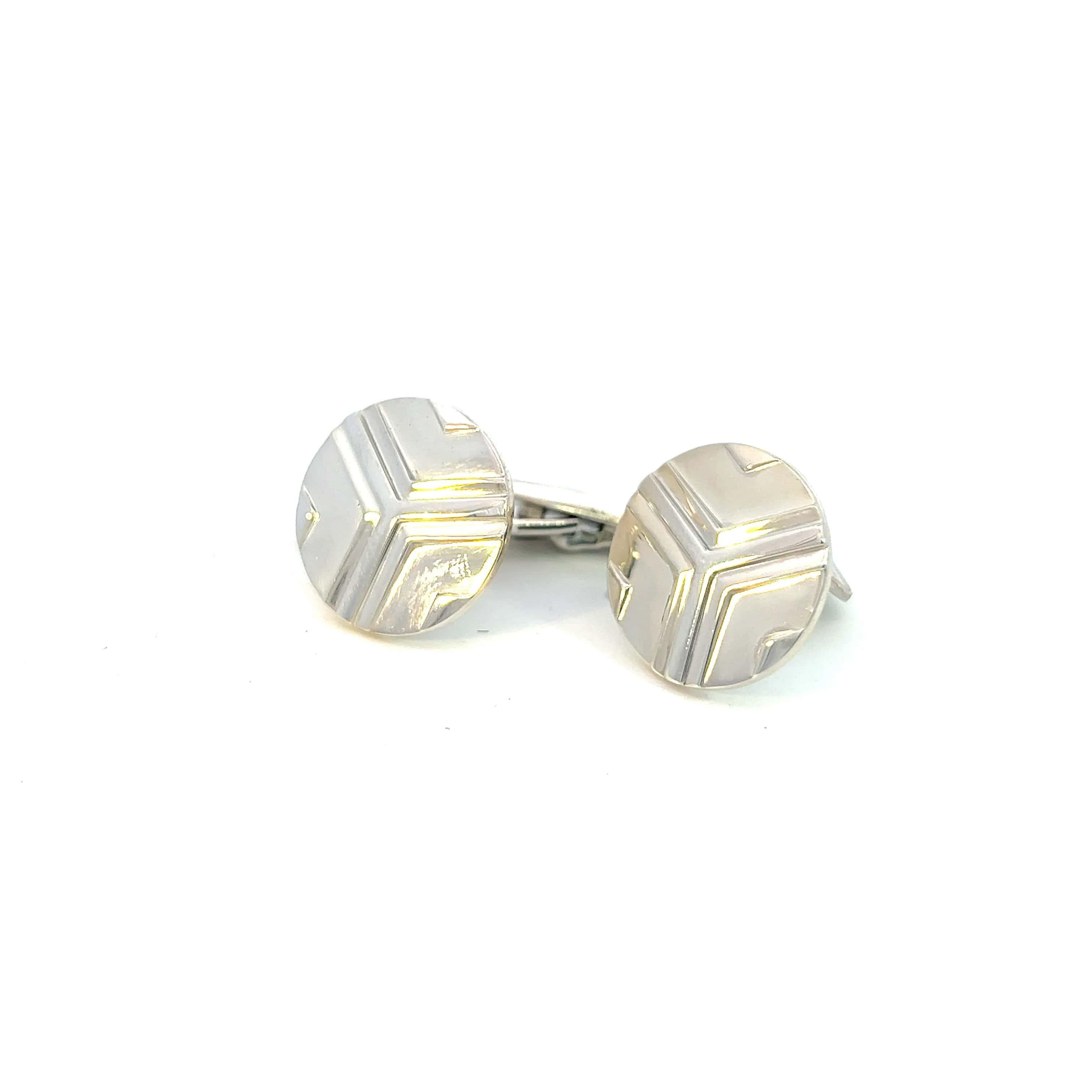 Georg Jensen Estate Cufflinks Sterling Silver GJ23

These elegant Authentic Georg Jensen Men's Cufflinks are made of sterling silver and have a weight of 14.3 grams.

TRUSTED SELLER SINCE 2002

PLEASE SEE OUR HUNDREDS OF POSITIVE FEEDBACKS FROM OUR