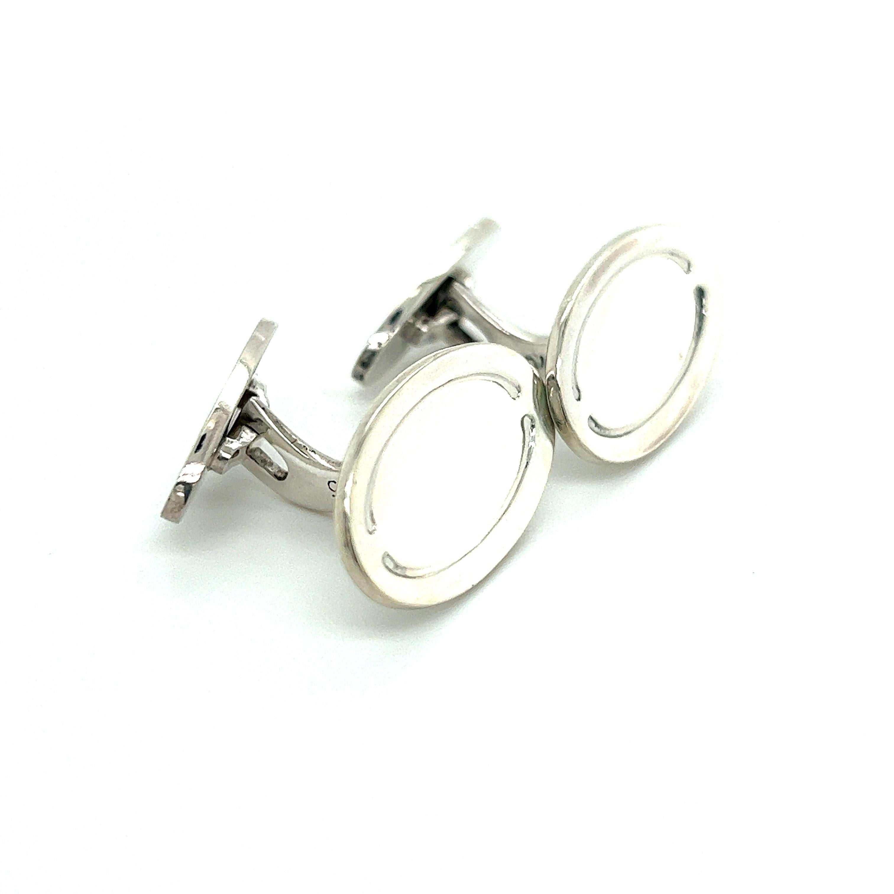 Georg Jensen Estate Mens Cufflinks Silver GJ18

These elegant Authentic Georg Jensen Men's Cufflinks are made of sterling silver and have a weight of 15 grams.

TRUSTED SELLER SINCE 2002

PLEASE SEE OUR HUNDREDS OF POSITIVE FEEDBACKS FROM OUR