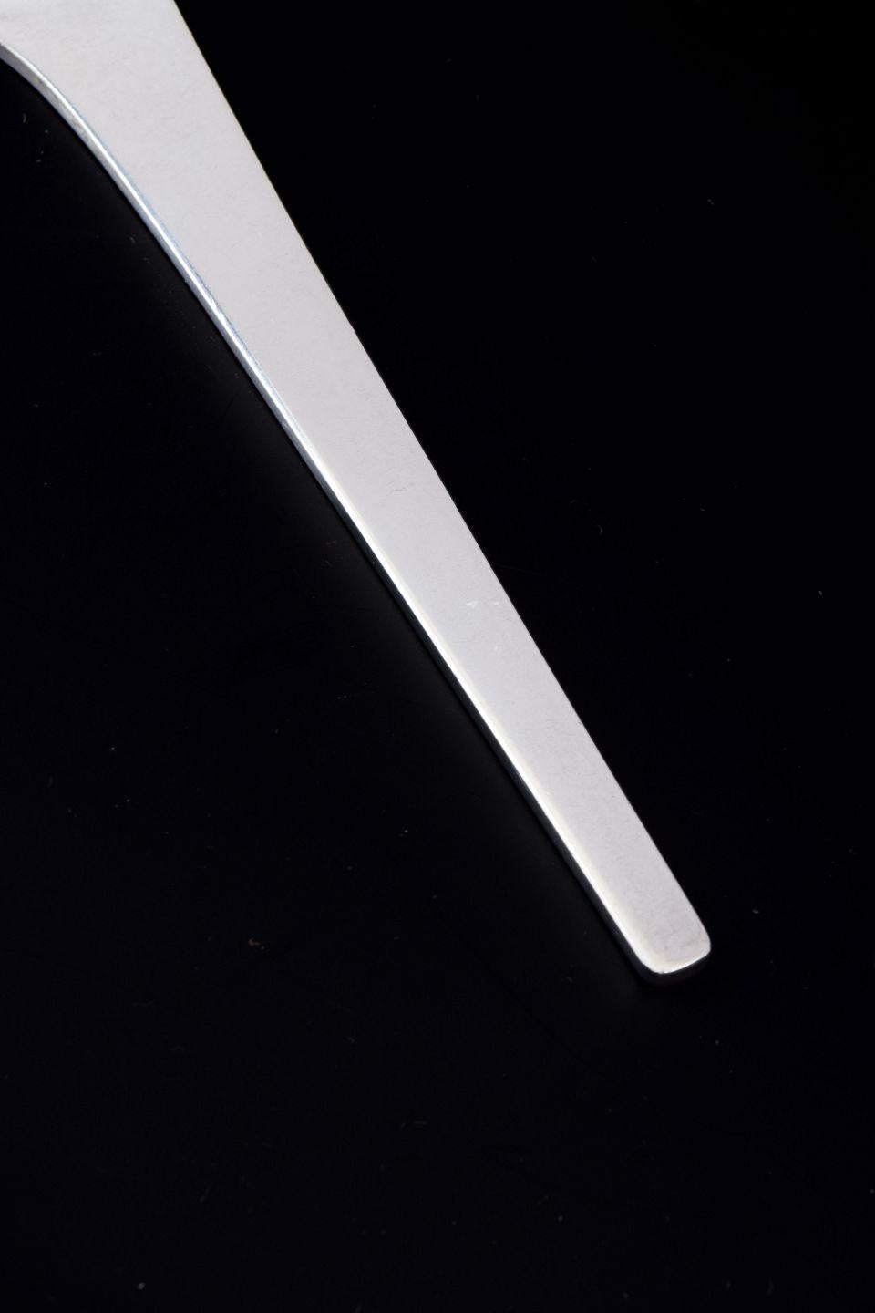 Scandinavian Modern Georg Jensen. Fish knife in the “Caravel” pattern. Sterling silver. For Sale