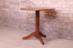 Georg Jensen for Kubus table d'appoint moderne danoise à piédestal en teck, nouvellement revernie