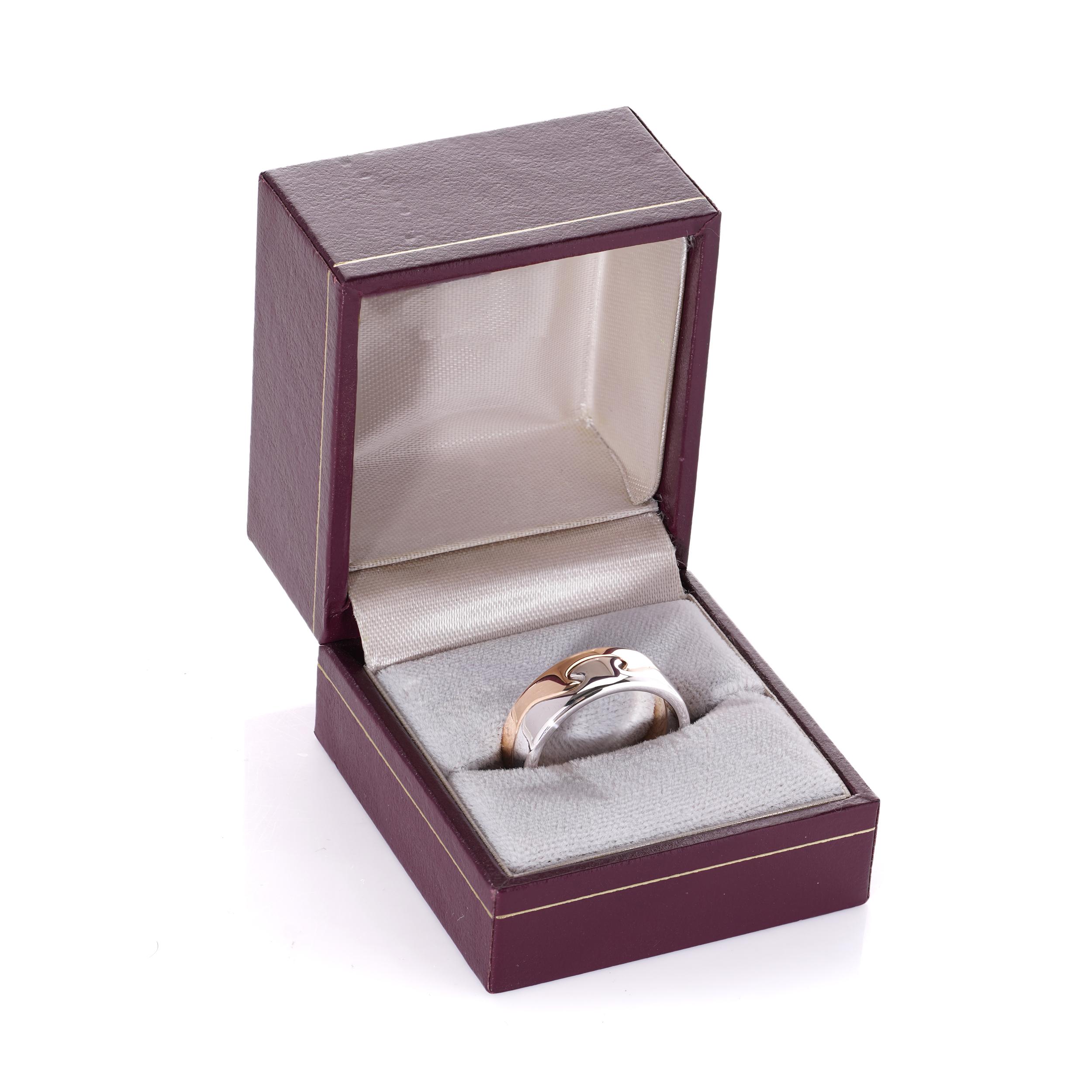 Georg Jensen Fusion 18kt. white and pink gold 2-piece stack ring.

Made in Denmark, After 2000
Fully hallmarked.

FUSION - perfection is greater than the sum of its parts. A love for nature no matter what the season is part of being Danish; the