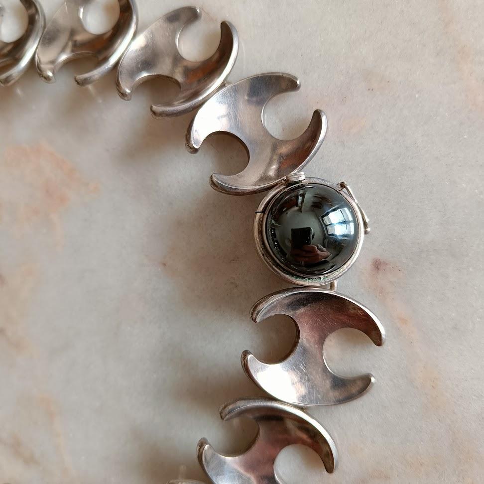 Contemporary Georg Jensen Henning Koppel 130B Hematite Silver Necklace - 1950s Design For Sale