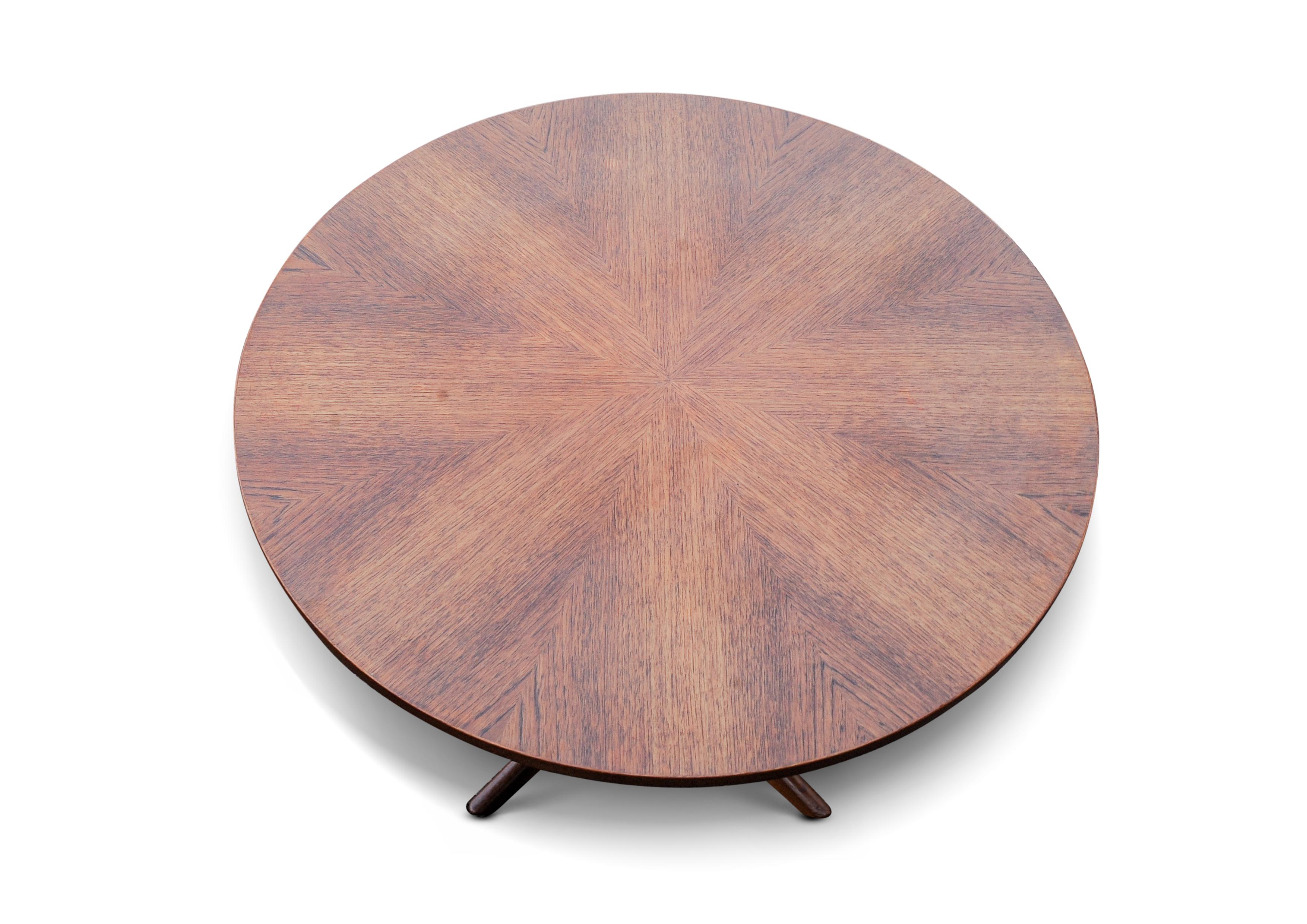 Placage Georg Jensen Kubus table basse radial en teck mi-siècle moderne danois en vente