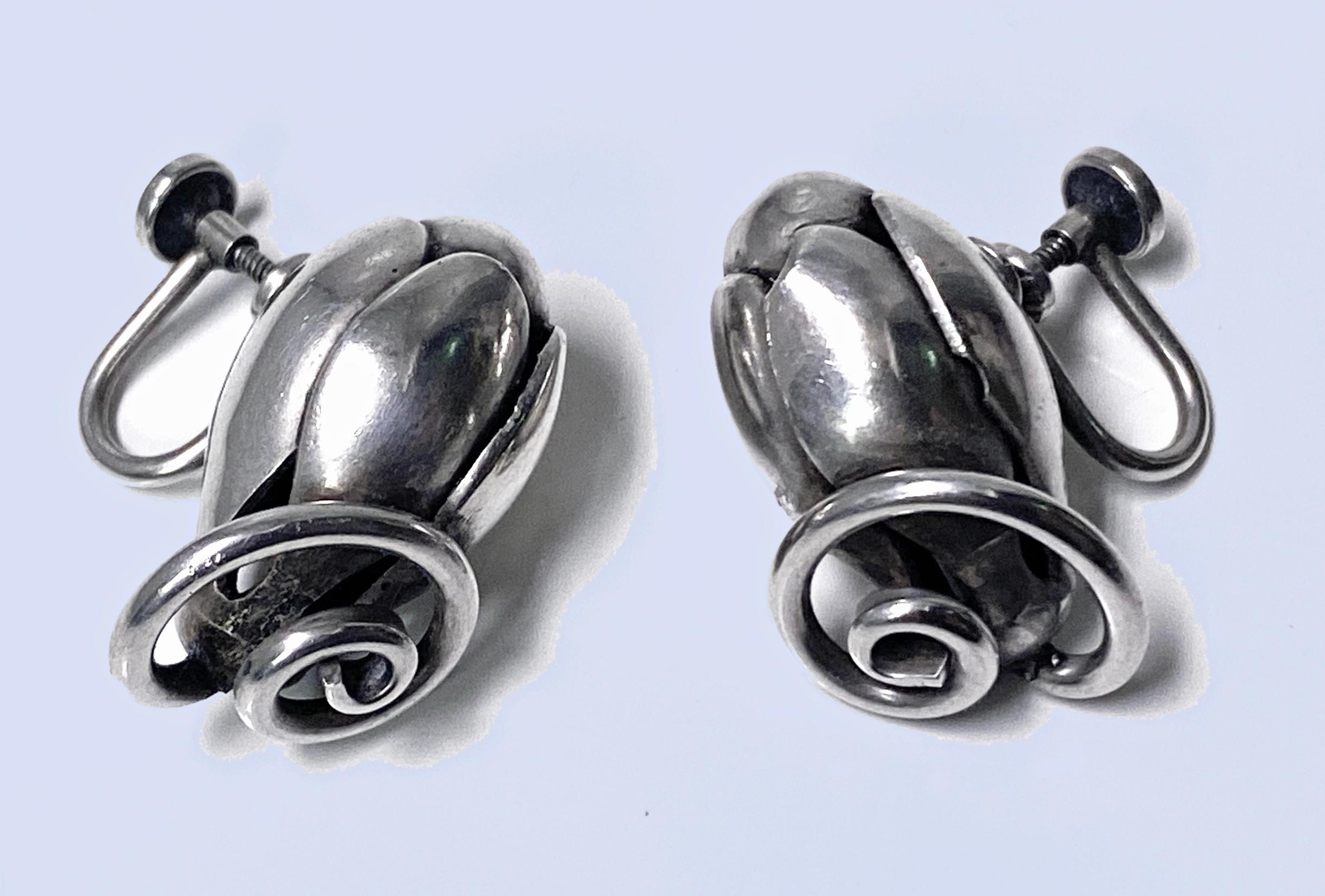 Georg Jensen LaPaglia designed snow drop Earrings C.1944 In Good Condition In Toronto, ON