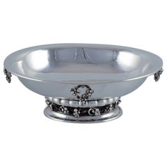 Großer und beeindruckender Tafelaufsatz aus Sterlingsilber von Georg Jensen.