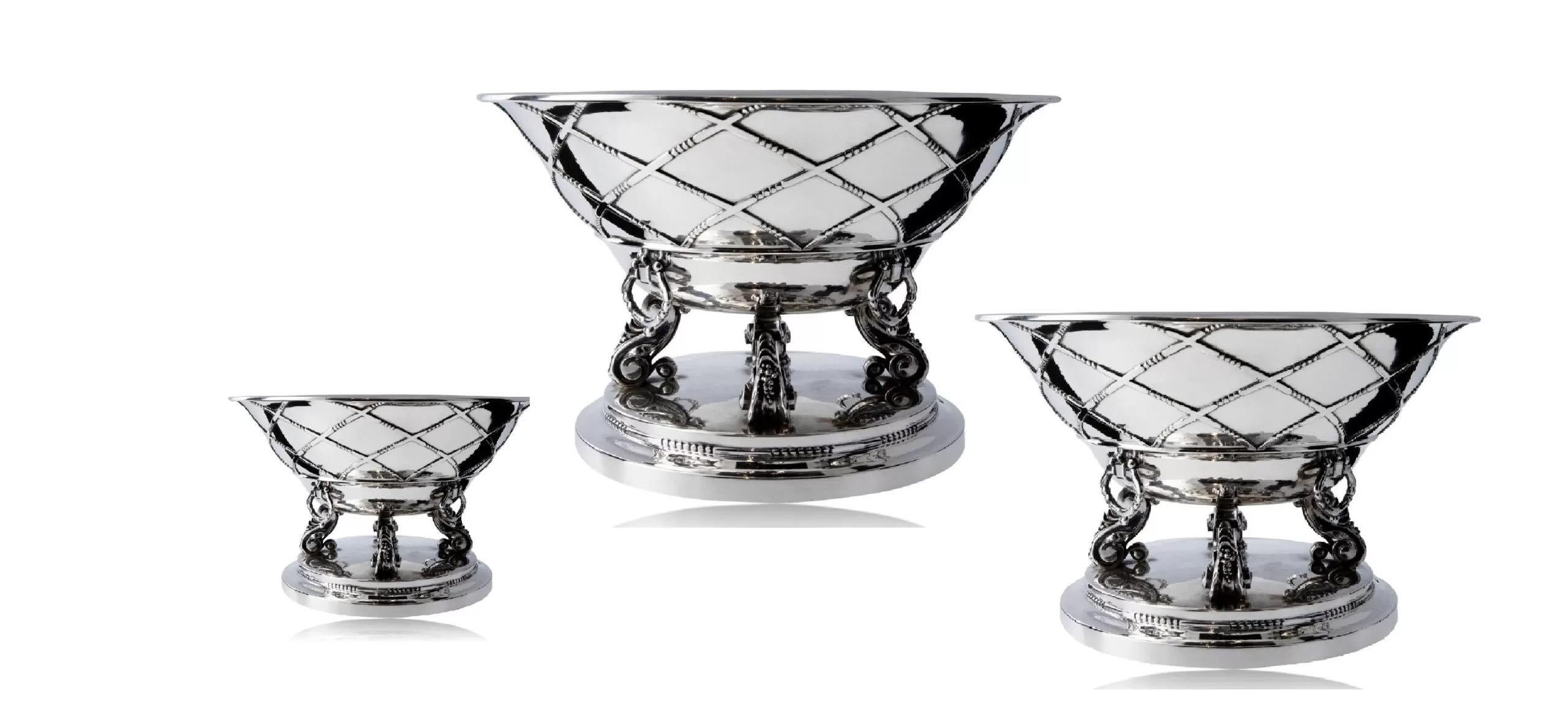 Poli Georg Jensen grand bol à punch monumental en argent 268A en vente