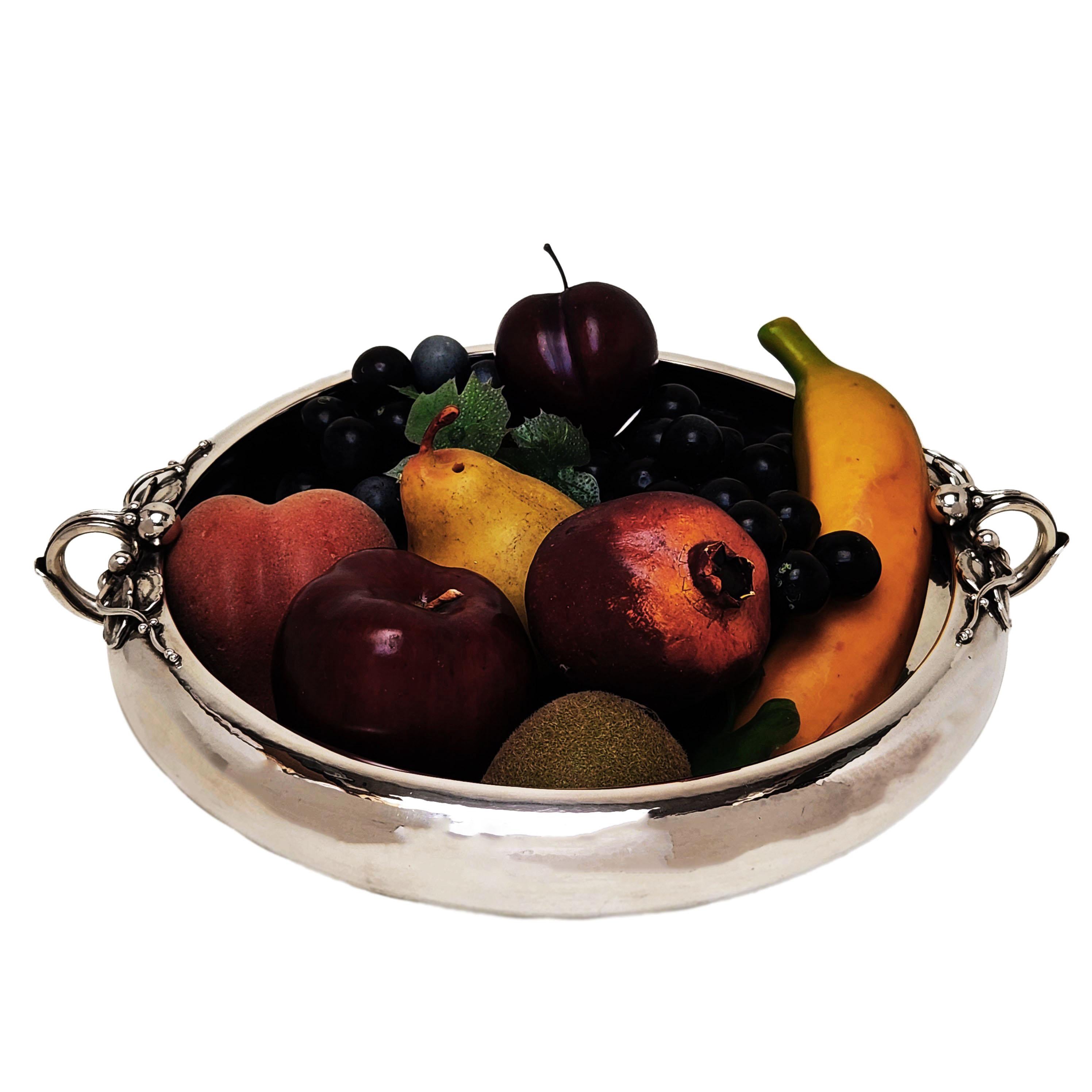 Georg Jensen Large Sterling Silver Bowl c. 1945 - 77 Copenhagen, Denmark Fruit  In Good Condition In London, GB