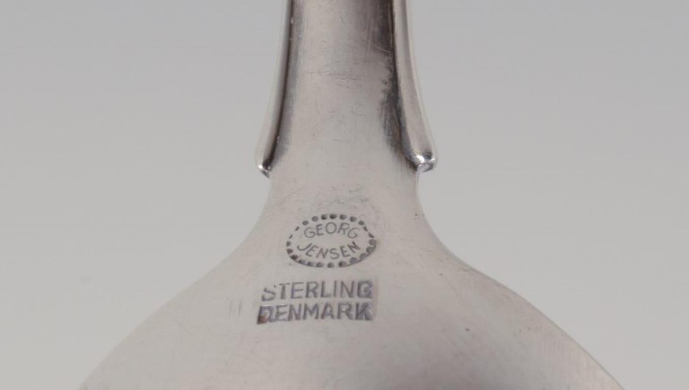 Georg Jensen Muguet. Cuillère à dessert. Milieu du 20e siècle. Excellent état - En vente à Copenhagen, DK
