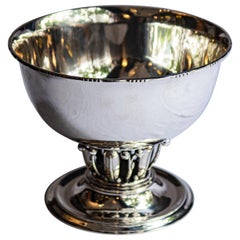 Georg Jensen Louvre Bowl, nro. 19b, circa 1933-1944