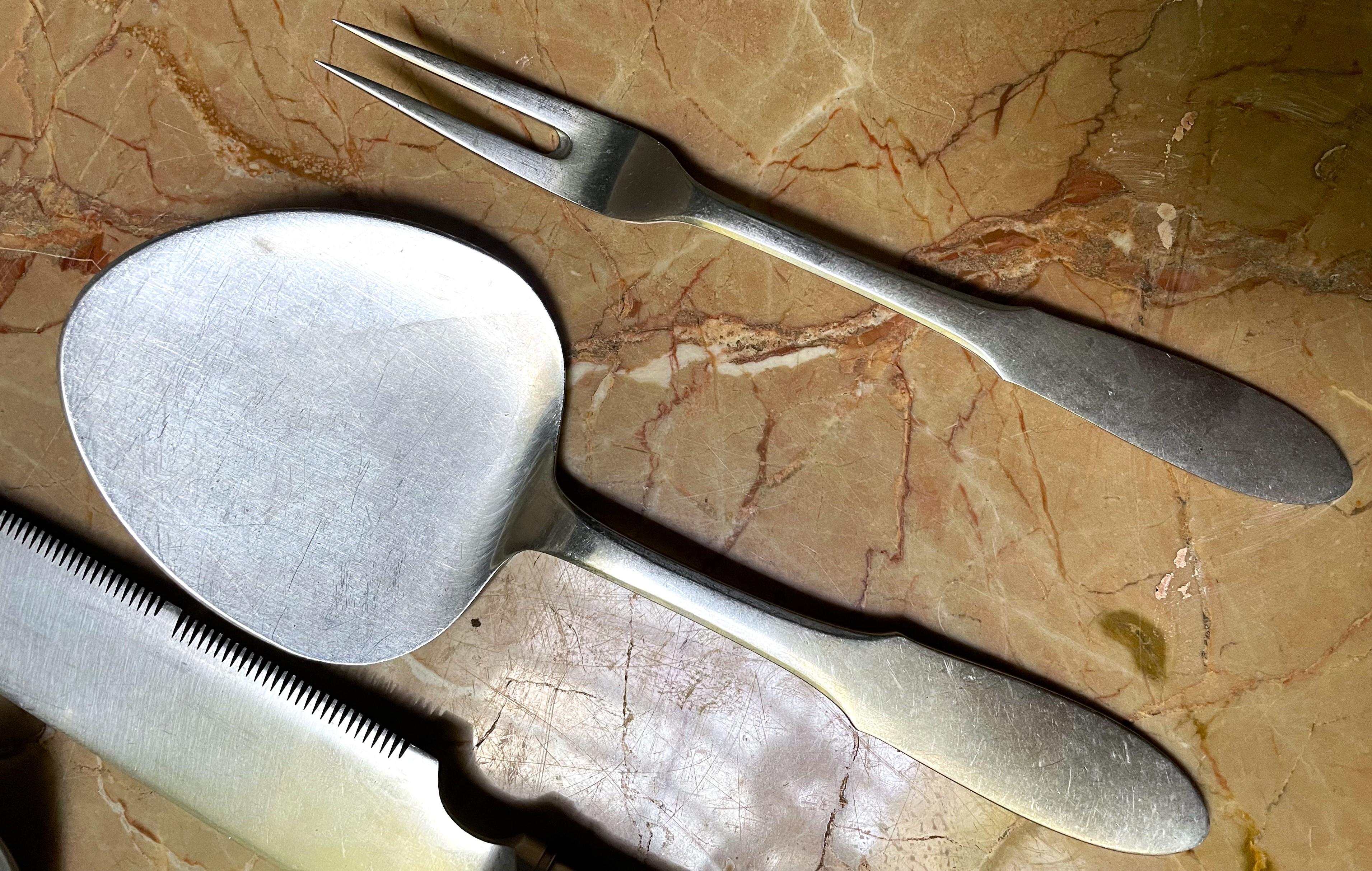 20ième siècle Georg Jensen Mitra en acier inoxydable 4 louches de service couteau à gâteaux et fourchette à olive Bonbon en vente