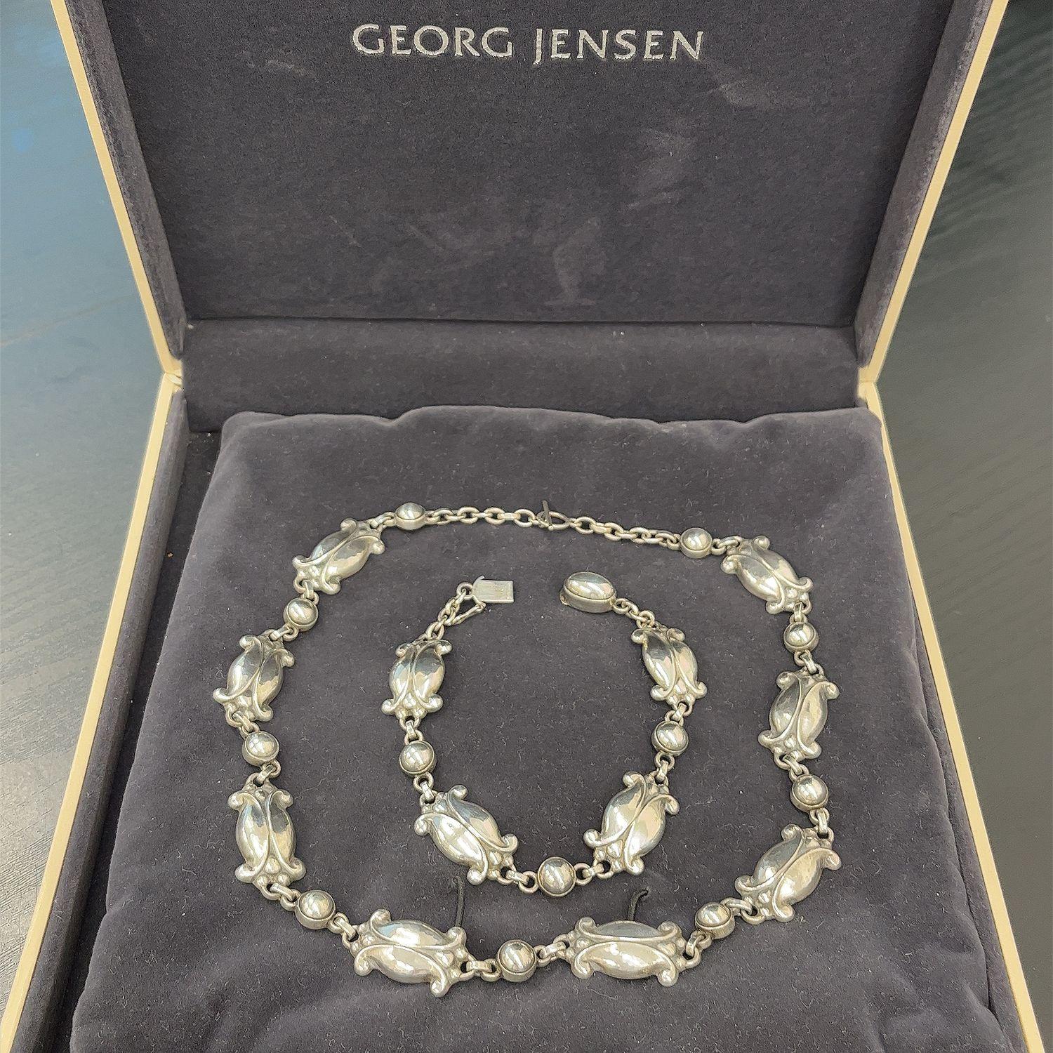 Women's Georg Jensen – Moonlight Blossom Necklace & Bracelet Set No. 11 & 15 For Sale