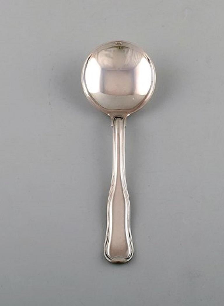 Georg Jensen Old Danish cutlery. Set of six bouillon spoons in sterling silver.
In very good condition.
Measures: 16.5 cm.
Stamped.
Large selection of Georg Jensen Old Danish in stock.











  