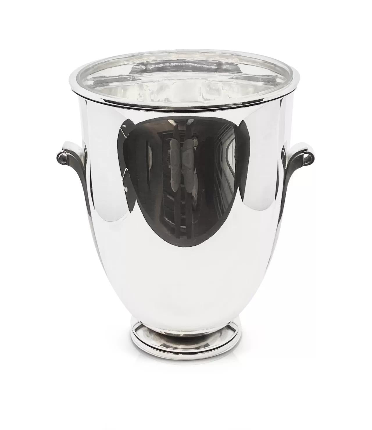 Georg Jensen Pareja de enfriadores de vino Art Déco de plata de ley 725B Art Decó en venta