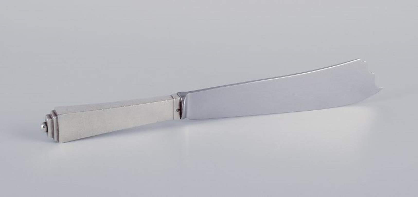 Danish Georg Jensen Pyramid. Cake knife in sterling silver with a stainless steel blade For Sale