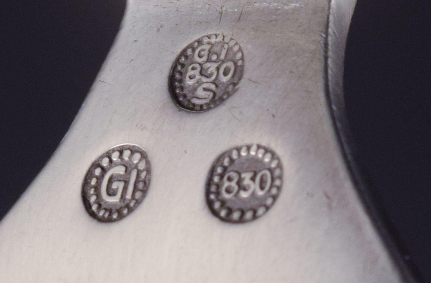 Georg Jensen, Pyramidenförmige Tafelgabel aus 830er Silber. (Dänisch) im Angebot