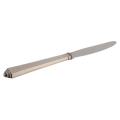 Pirámide Georg Jensen. Cuchillo de plata de ley y acero inoxidable