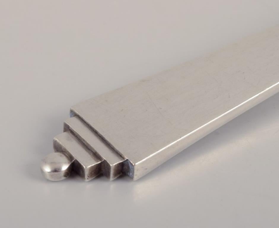 Art Déco Piramide di Georg Jensen. Cucchiaio da pranzo in argento sterling. in vendita